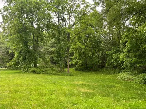 31 Park Rd, Pittsford, NY 14534
