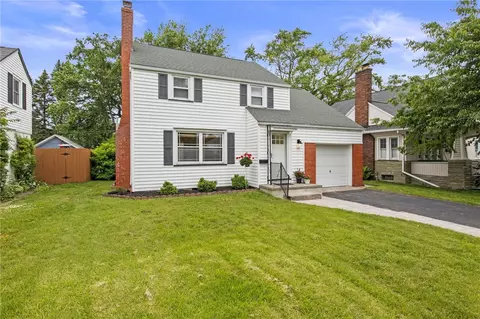 144 Montclair Dr, Irondequoit, NY 14617 photo 3
