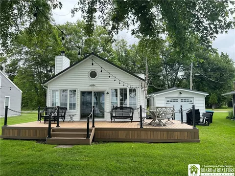 147 Longview Ave, Ellicott, NY 14701