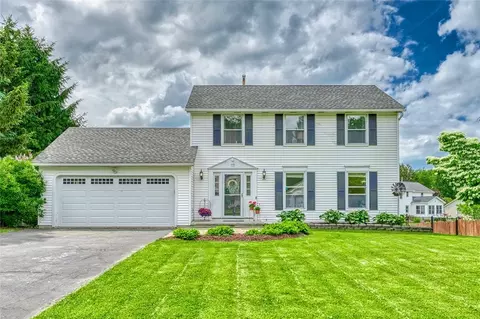731 Brookeville Dr, Webster, NY 14580