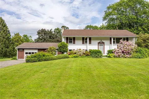 6856 E Port Bay Rd, Wolcott, NY 14590