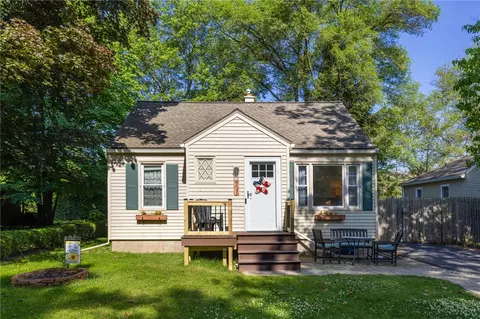 71 Kirk Dr, Brighton, NY 14610
