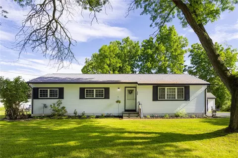 32 Princess Dr, Rochester, NY 14623