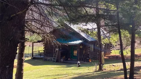 1571 Emerson Rd, Potter, NY 14507