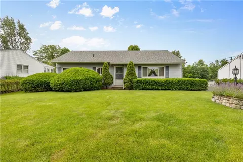 55 Clooney Dr, Henrietta, NY 14467