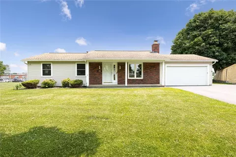 72 Juliane Dr, Gates, NY 14624