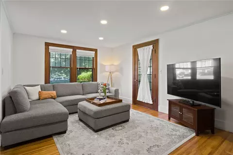 29 Stonehenge Rd, Irondequoit, NY 14609 photo 3