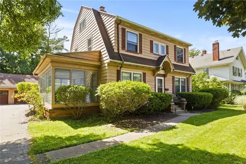 29 Stonehenge Rd, Irondequoit, NY 14609 photo 2
