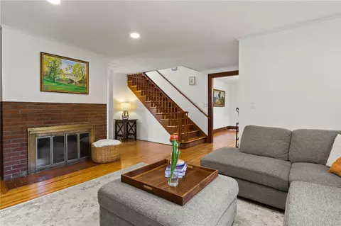 29 Stonehenge Rd, Irondequoit, NY 14609 photo 4