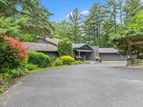 823 Skylane Ter, Union, NY 13760