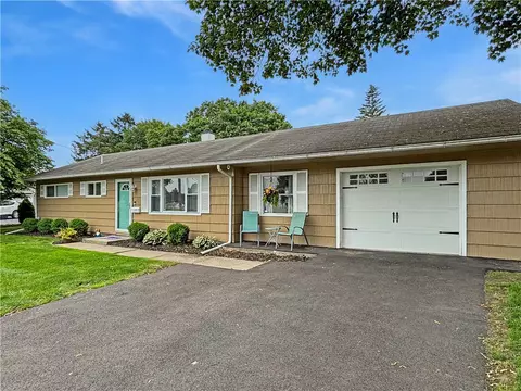 133 Berkley Ln, Horseheads, NY 14845