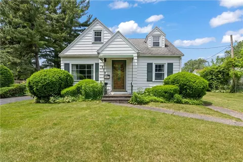 334 Woodcrest Rd, Greece, NY 14616