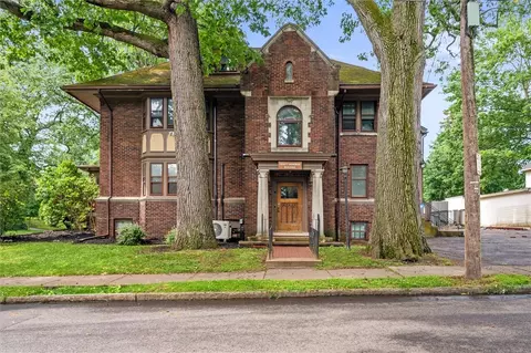 901 Main St, East Rochester, NY 14445