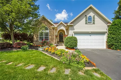 801 Surrey Hill Way, Rochester, NY 14623