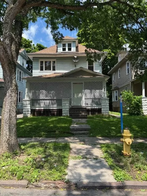 146 Delamaine Dr, Rochester, NY 14621