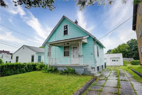 21 Blakeslee St, Rochester, NY 14609