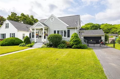 167 Cheltenham Rd, Rochester, NY 14612