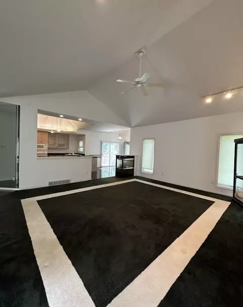 80 Endicar Dr, Irondequoit, NY 14622 photo 14