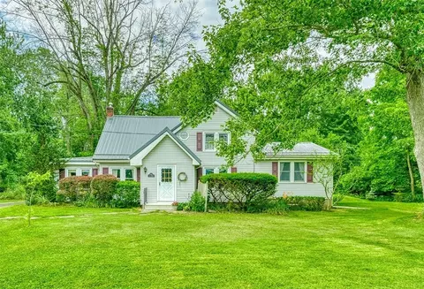 1383 Plank Rd, Webster, NY 14580