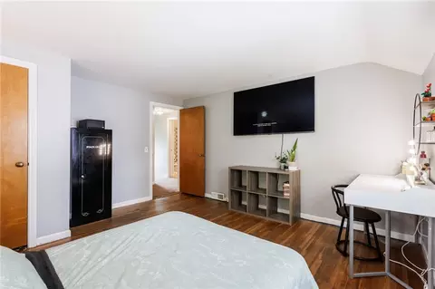 Bedroom - 387 Brandon Rd, Irondequoit, NY 14622 photo 5 of 5