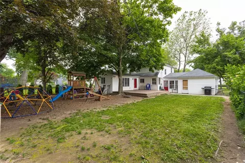 Exterior - 387 Brandon Rd, Irondequoit, NY 14622 photo 5 of 8