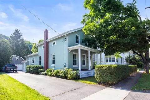 226 Fayette St, Palmyra, NY 14522