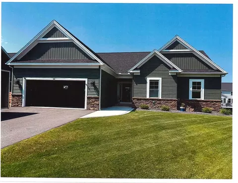 430 Whistlers Cove Ln, Greece, NY 14612