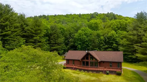 600 Peters Rd, Hancock, NY 13783