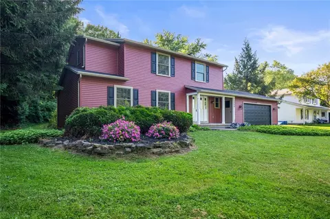 2249 Wilcox Rd, Macedon, NY 14502