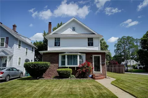 138 Cherry Rd, Rochester, NY 14612