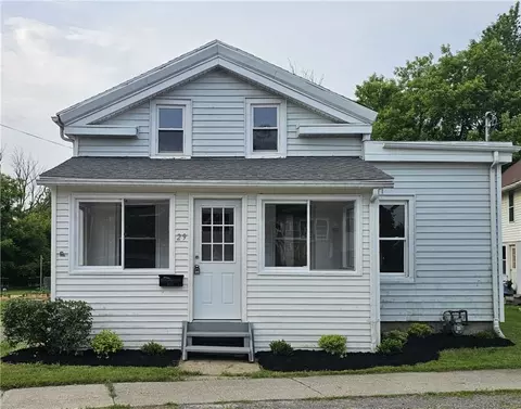 29 Maple Ave, Oakfield, NY 14125