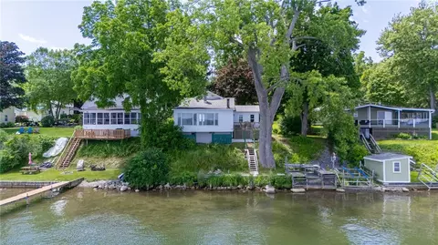 3915 Bull Farm Rd, Seneca Falls, NY 13148