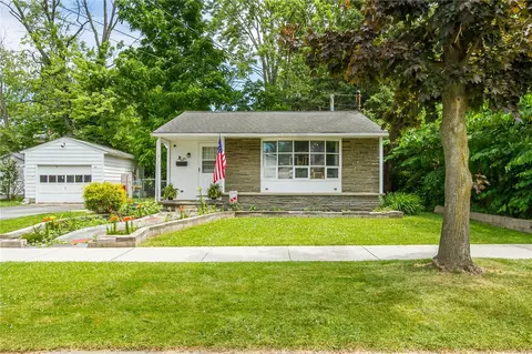 44 Troy St, Seneca Falls, NY 13148