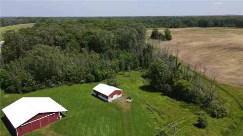2527 Gaines Waterport Rd, Gaines, NY 14411