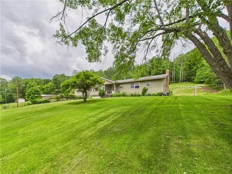 Exterior - 1029 Barden Brk, Ceres, PA 16731 photo 5 of 15