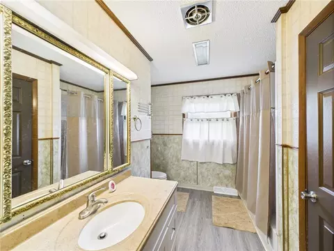 Bath - 1029 Barden Brk, Ceres, PA 16731 photo 4 of 4