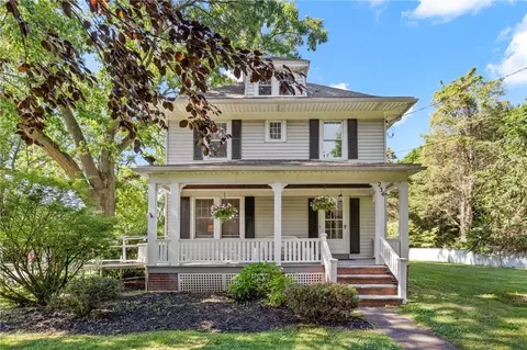 234 Pine Grove Ave, Irondequoit, NY 14617