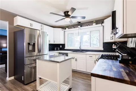 Kitchen - 407 Bleacker Rd, Irondequoit, NY 14609 photo 3 of 4