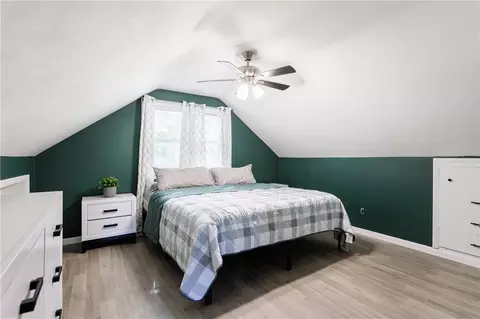 Bedroom - 407 Bleacker Rd, Irondequoit, NY 14609 photo 2 of 4
