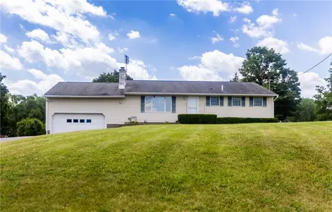 854 State Route 31, Macedon, NY 14502