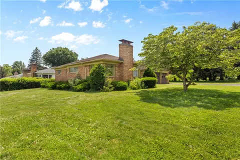 127 Viewcrest Dr, Irondequoit, NY 14609 photo 30