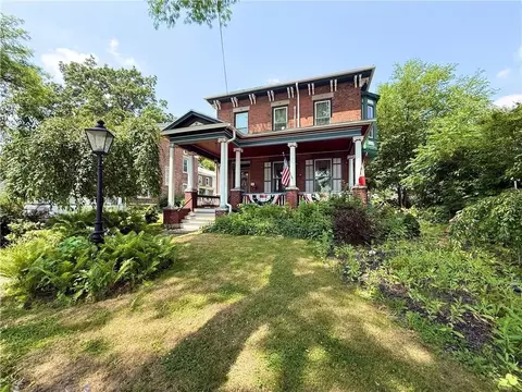 36 W Main St, Waterloo, NY 13165