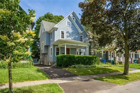190 Laburnam Cres, Rochester, NY 14620
