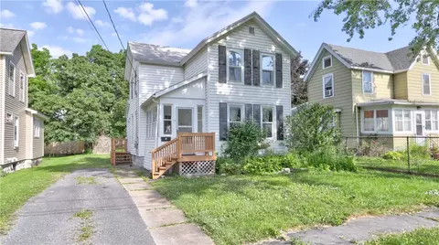 17 Maple St, Seneca Falls, NY 13148