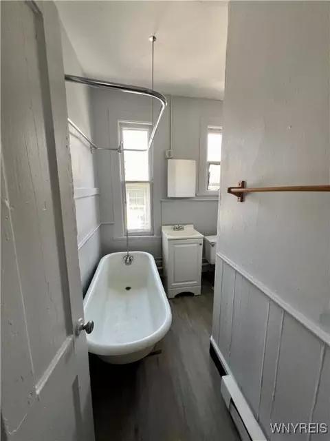 Bath - 36 Hoffman Pl, Buffalo, NY 14207 photo 1 of 3