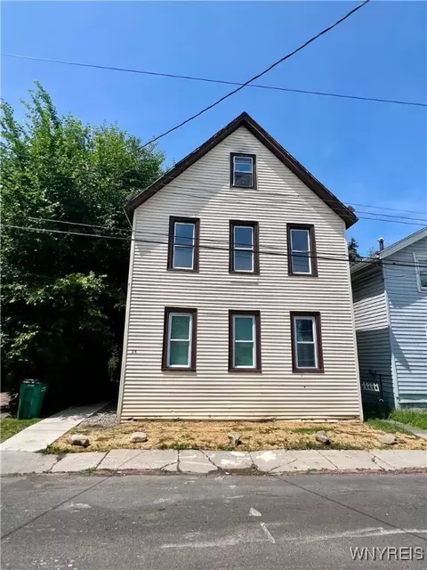 36 Hoffman Pl, Buffalo, NY 14207