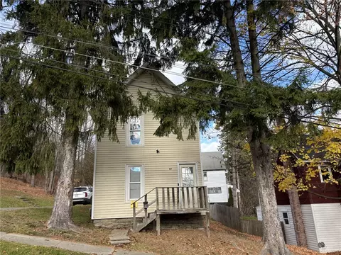57 Ravine St, Hornell, NY 14843