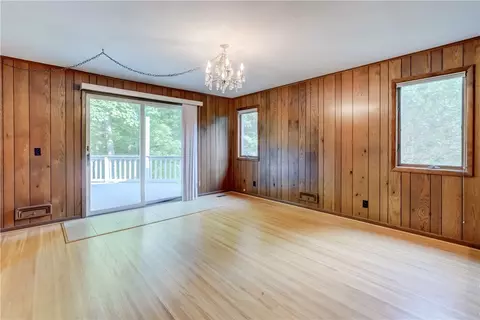 120 Scotch Ln, Irondequoit, NY 14617 photo 9