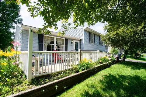 188 Overland Trl, West Henrietta, NY 14586