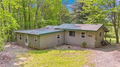 9392 Bronson Rd, Wayland, NY 14572